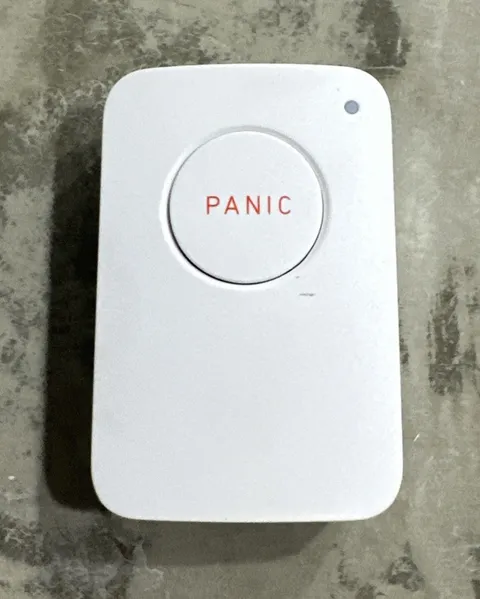 SimpliSafe Home Security System Panic Sensor Button (PB3) (SSPB3) USED TESTED