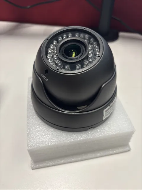 Security CCD Camera Model EN-DVJ30-70 2.8-12mm Lens Color CCD