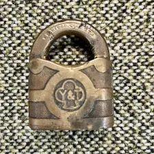 Vintage Yale & Towne Mfg Co Brass Lock Y&T Trefoil Mark No Key