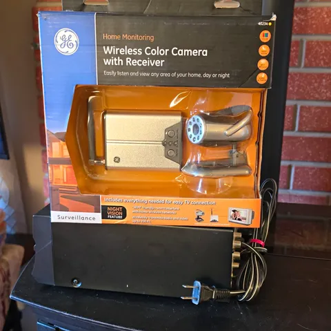 GE 45234 Wireless Color Surveillance Camera w/Receiver Night Vision Audio 200ft