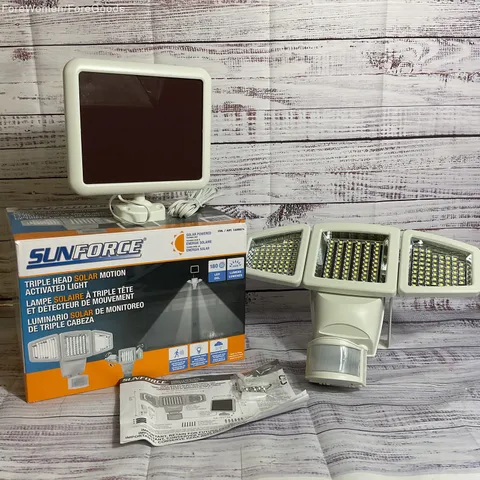 NOB SUNFORCE 1500 Lumen's Solar Powered Triple Head Solar Motion Activated Light