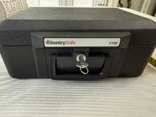 Sentry Fireproof Safe Model 1100 With 2 Keys