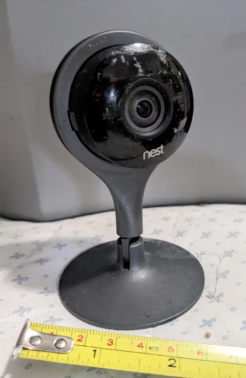 GOOGLE NEST 1ST GENERATION INDOOR SECURITY CAMERA A00005 W MAGNETIC BASE USED
