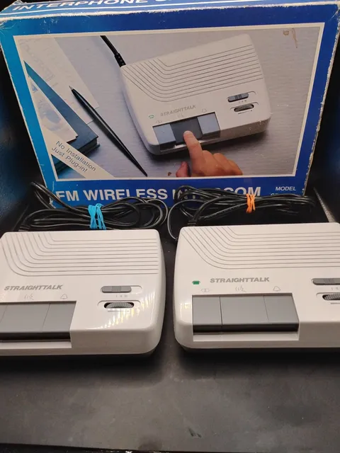 (2) VTG NOS COM-TALK FM Wireless Intercoms 3 Channel Plug -N- Talk GEE-738 