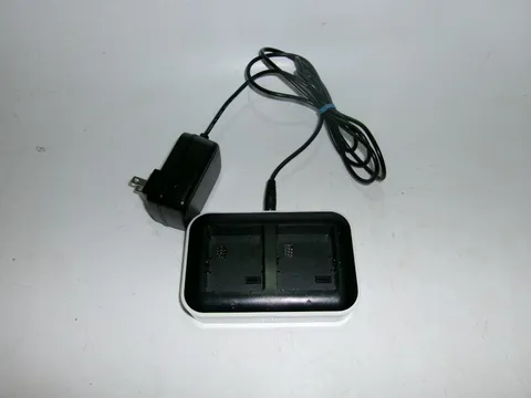 Arlo VMA5400C Dual Charging Station – Charges Up to Two Batteries – Used