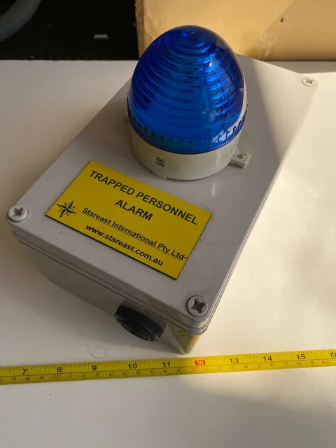 TRAPPED PERSONNEL ALARM WITH BLUE LIGHT 12V DC COLD ROOM COOL ROOM