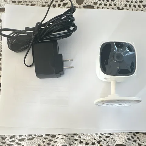 TP-Link Tapo C100 Indoor Wi-Fi IP Surveillance Camera, White w/ Power Adapter
