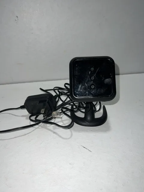 ADT PULSE Indoor Wireless Network Video Surveillance Security Camera RC8025B-V2
