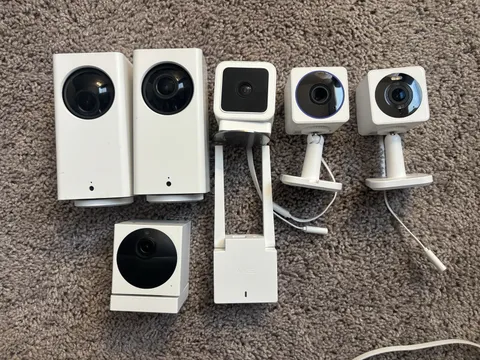 Wyze Camera Lot - SEE DESCRIPTION