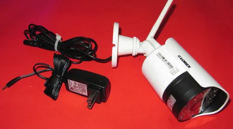 Lorex MC2232 Wireless MPEG4 Security Camera 2.4GHz W/ power supply
