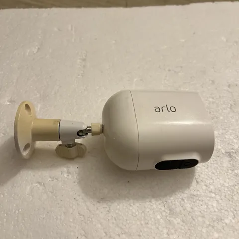 Arlo Wireless Outdoor Security Camera w/ Mount Battery Powered White
