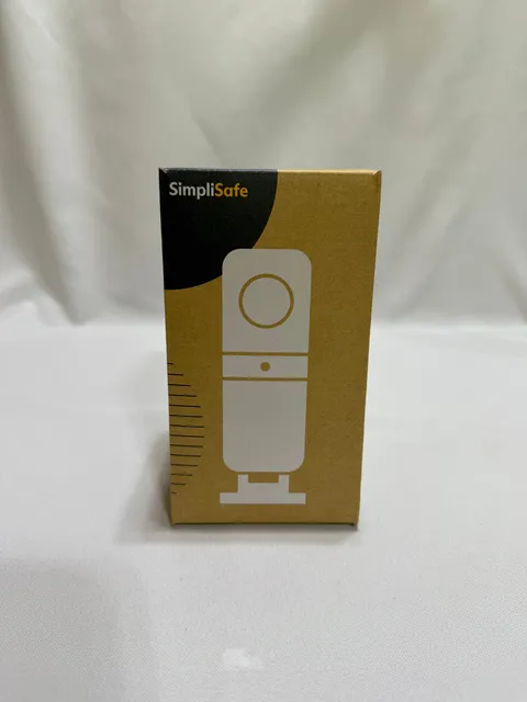 SimpliSafe Smart Alarm Wireless Indoor Security Camera CM006 HD WiFi Camera