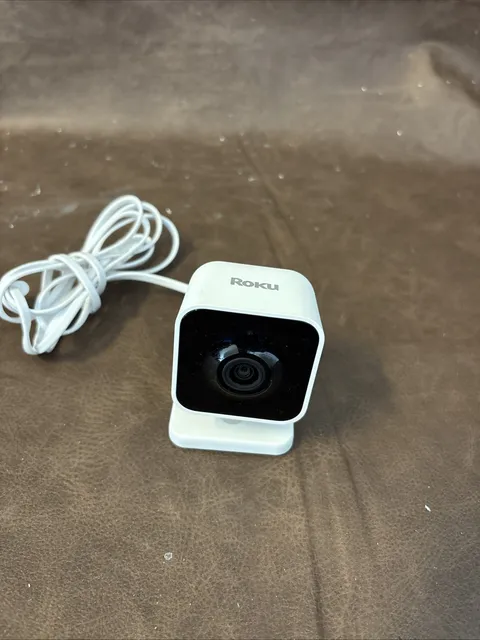 Roku SCS11R Smart Home Indoor Camera — Wired 1080p HD Security