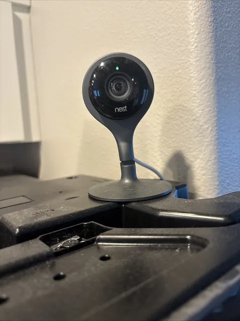 Google Nest Cam Indoor - 1st Generation - Wired Indoor Camera