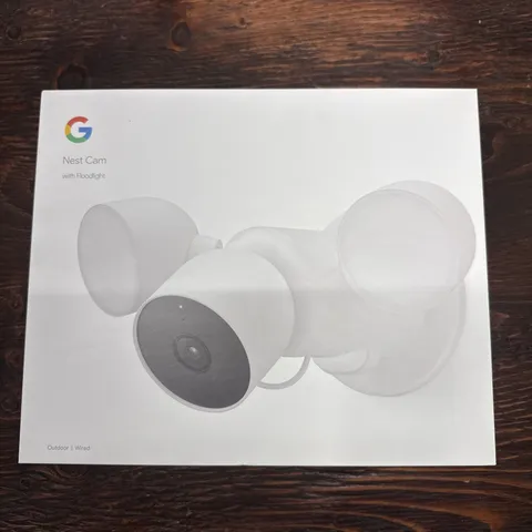 Google Nest Cam With Floodlight - Wired Outdoor Smart Home Security Camera - NEW