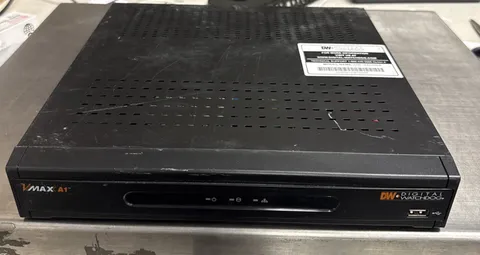 Digital Watchdog VMAX A1 One DW-VAONE04 4-Channel HD DVR 2TB - Factory Reset