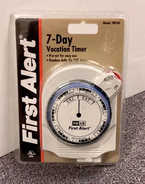 FIRST ALERT, 7 DAY VACATION TIMER, MODEL TM 260, (GB) 