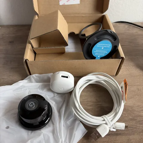 Google Nest Indoor Camera Vision with USB Wall Mount