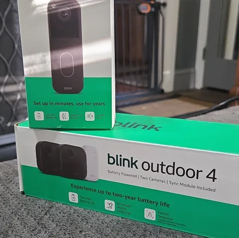 Blink Outdoor 4 2-Cam Battery Wi-Fi 1080p Motion 2-Way Audio Sync Module
