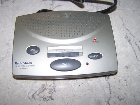 Radio Shack 43-3105 3-Channel FM Wireless Intercom System | 2 Stations *TESTED*
