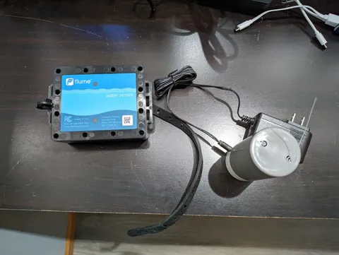 Flume 1st Generation Smart Water Monitoring System Kit Bridge & Water Sensor