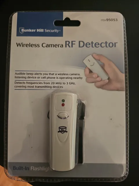 Bunker Hill Security Wireless Camera RF Detector with Built-in Flashlight - Mode