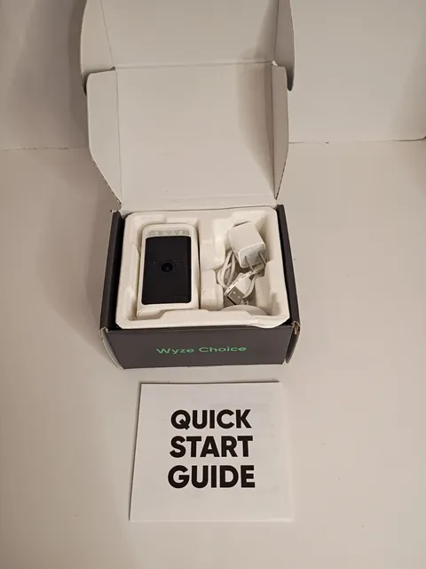 Wyze  Battery Cam Pro 2k HDR Wireless OutdoorIndoor Security Camera White G2U