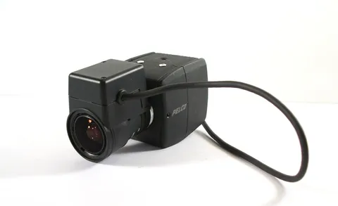 Pelco CCC1300H-2 Security Camera W/ Pelco Lens 1:1.4 3.5-8mm