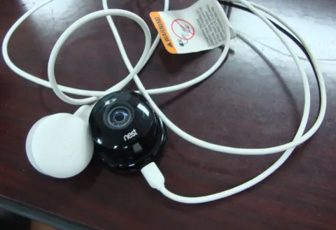 Google Nest Cam Indoor 1st Gen Home Security Camera Black A0005 Wired W/Cord-AA