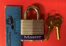 Master Lock Padlock 31KA Keyed Alike 10L464 (with 2 keys)