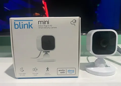 NEW Blink Mini Indoor Plug-In Live HD Smart Security Camera **FREE SHIPPING**