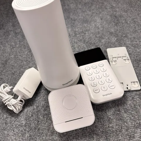Simplisafe Gen 3 Alarm System With Keypad and Door Chime SSBS3 - 2 Available