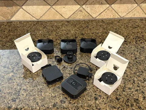 Blink 3rd Gen Security Cameras (3), XT2 Camera (1), Sync Module, NEW Mounts (4)