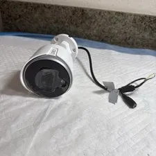 Lorex 4K Ultra HD Active Deterrence Security Camera C882DA