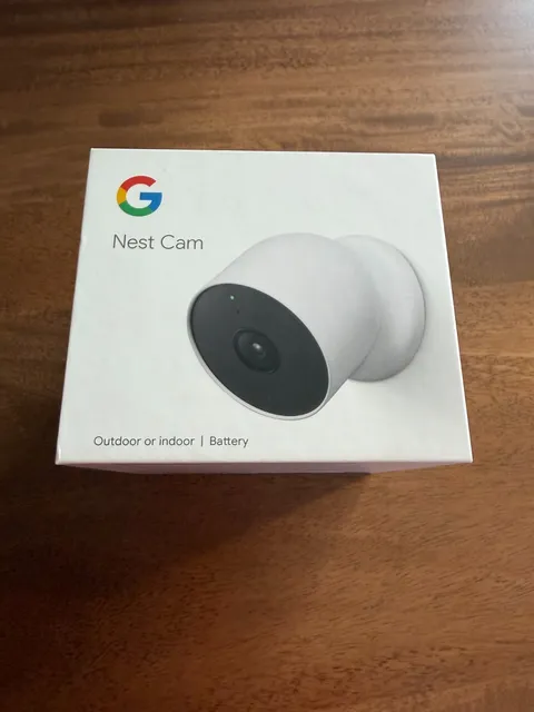 EUC Google Nest Battery Cam Outdoor and Indoor Camera - Snow
