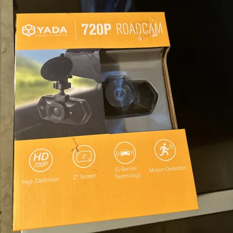YADA 720P Dash Road Camera, 120-Degree Wide Angle Lens, G-Sensor 4GB SD Card New