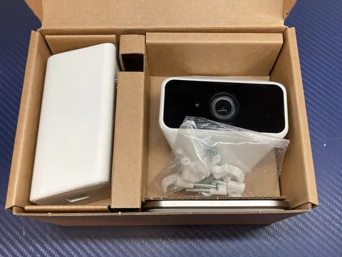 New Xfinity SCHX4AEW Home Wireless Security Camera 720p Hd White