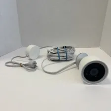 Nest NC4100US Cam IQ Outdoor Security Camera White with Mount and Cable