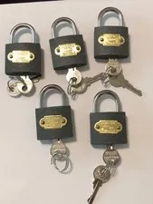 Lot of 5 Trois Tri-Circle Cast Iron Heavy Duty Padlock & Keys