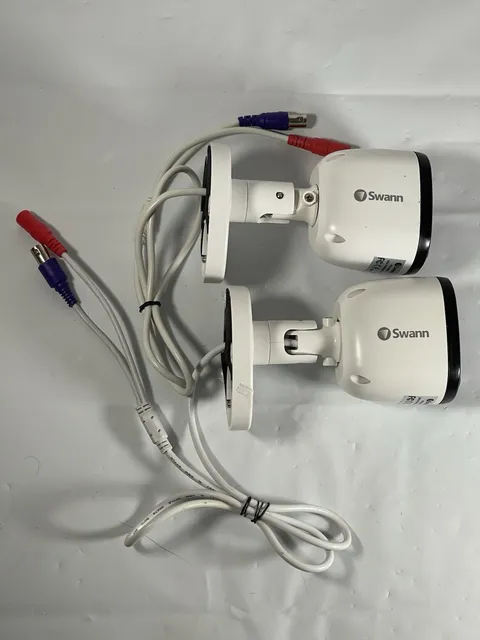Swann PRO-4KWLB Home Security Camera Lot Of 2