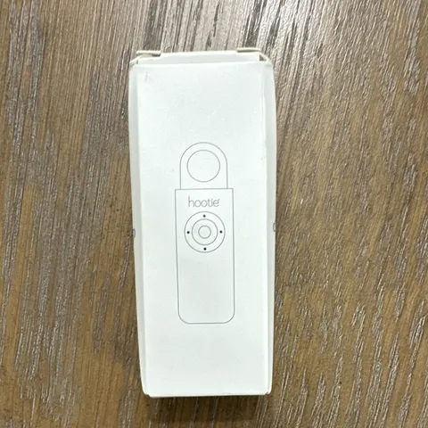 Hootie Personal Safety Alarm 130dB Emergency Siren & Flashing Strobe – White