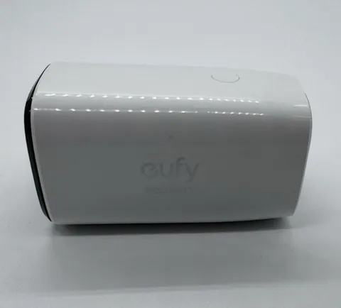 EufyCam Solo Wireless IP Security Camera White Indoor Outdoor Wi-Fi (T8130X)