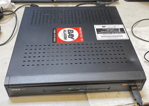 Digital Watchdog VMAX A1 DW-VAONE4 4-Channel 4TB HD DVR Surveillance System Used
