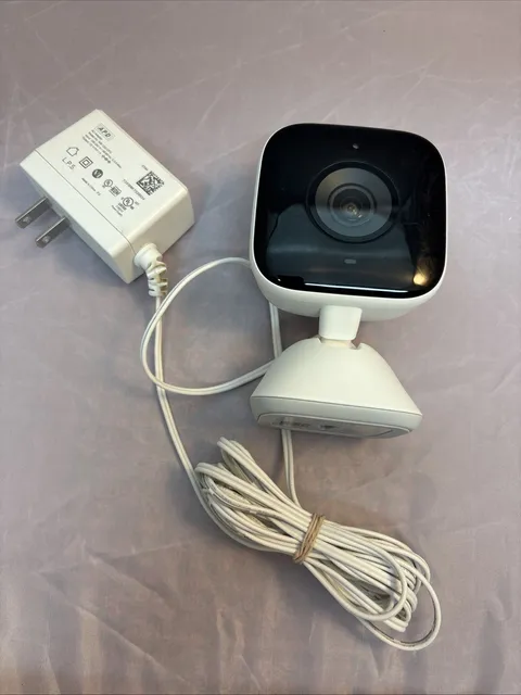 Xfinity Xcam3 HD Indoor Camera Model SCHC3AE0 Wireless HD Video W Charger