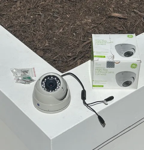 NEW GE Security TVD-TIR2-HR High Res Varifocal Lens Camera Dome
