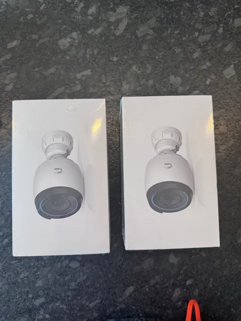 Ubiquiti Networks UVC-G4-PRO Outdoor Bullet Security Camera