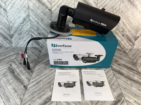 EverFocus EZ930 Analog Outdoor IR Bullet Camera UNTESTED