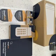 * NEW in Box * SimpliSafe Wireless Security System A - 4 Piece