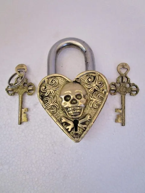 Vintage Style Handmade Heart Shape Brass Padlock With keys Working Functional