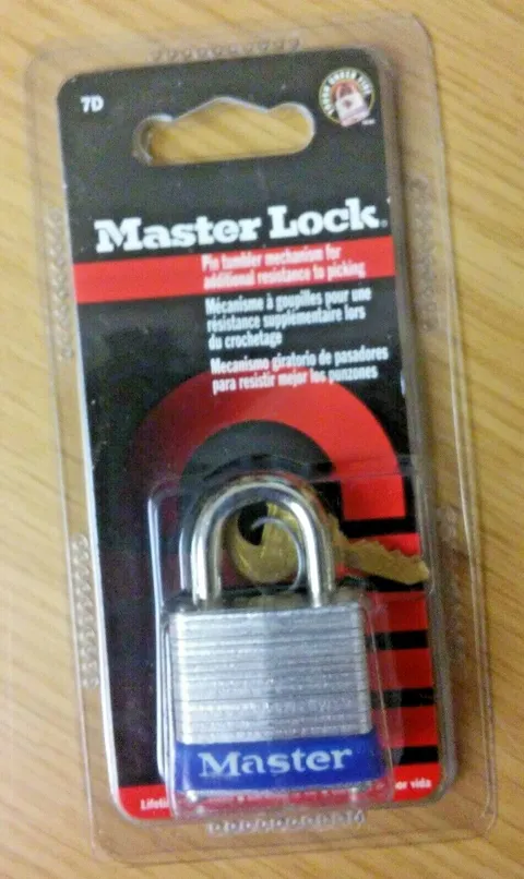 Master Lock 7D Padlock 1-1/8" & 3/16" Steel Shackle - Pin Tumbler - 2 Keys - New